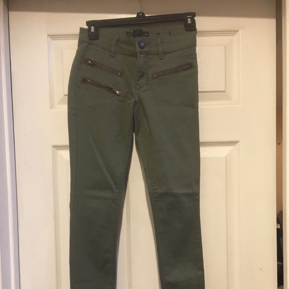 Army green, skinny leg, worn once